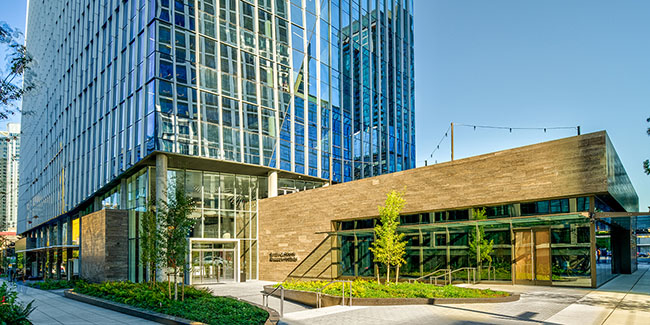 Building exterior of Seattle Children's Building Cure in Seattle, WA
